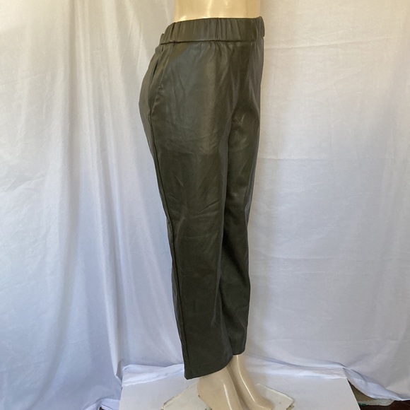 A NEW DAY Faux Leather Pants Green Color Size XL Straight Leg Elastic Waist NWOT - Picture 4 of 9